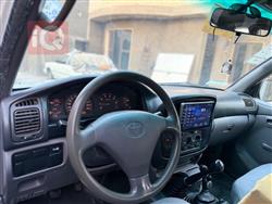 تۆیۆتا لاند کروزەر